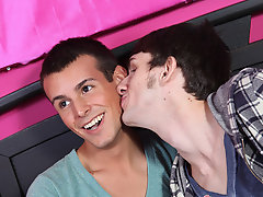free gay twink webcam